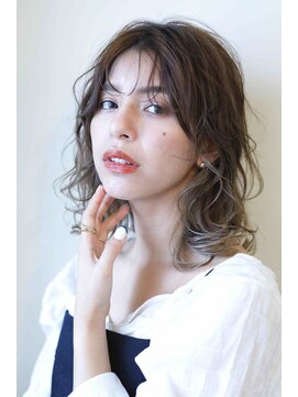 ヘアーアンドメイク エイダ(hair&make eida) アッシュカラーミディ　神保町/神保町駅