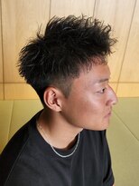 ニアウ 伊勢崎連取店(Niau)&nbsp;刈り上げショートスタイルメンズソフトツイストスパイラルパーマ