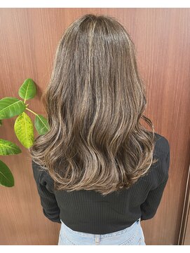 ブランシェ 名鉄小幡駅前店 モカベージュ