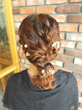 ハマザキ 本店(HAMAZAKI) 編みおろしアレンジ