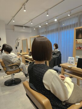 クラップス 上大岡(CLAPS) 切りっぱなしボブ/コンパクトボブ/ミルクティーベージュ