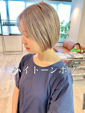 コワファーストナガサキシャンプーボーイ(COIFF1RST NAGASAKI SHAMPOO BOY) ハイトーンボブ