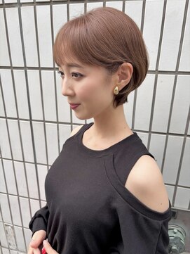 シュリット(schritt) 大人かわいい耳かけショート　ブリーチなしベージュ渋谷mutsuki