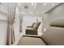 eyeｌａｓｈサロン併設☆最新技術LEDエクステ導入店☆