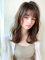 ラルユー 金山(LallYou)&nbsp;後れ毛が可愛い顔周りレイヤー/ナチュラルアッシュ/顔周り