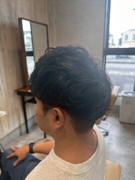 エヌアンドエー 杉戸高野台店(N&A) サイドはすっきり、清潔感あふれるツーブロック/黒髪/刈り上げ