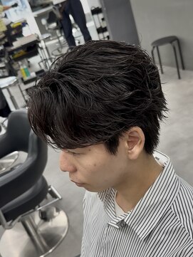 オーバルバイアピッシュ(OVARL by apish) フェザーパーマカルマパーマ毛流れパーマニュアンスパーマ原宿