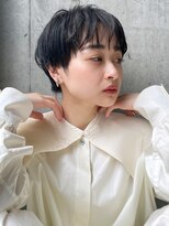 ラダ(Lada)&nbsp;【LadA 城本英恵】 ナチュラルパーマショート