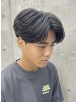 ヘッドストック(HEAD STOCK)&nbsp;曲がる縮毛矯正髪質改善メンズカットニュアンスパーマ毛流れ眉毛