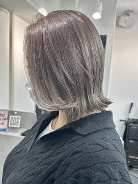 キラ 静岡(KILLA) ブリーチダブルカラー/シルバーグレージュ/くびれボブ/静岡