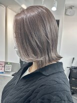 キラ 静岡(KILLA) ブリーチダブルカラー/シルバーグレージュ/くびれボブ/静岡