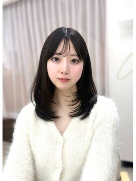 アイドットプラス 札幌大通り(i.+ODORI) ナチュラルミディアムレイヤーヘア