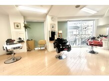 アオゾラヘアー 本店(AOZORA HAIR)の雰囲気（《２F/キッズカット》子供用車カット椅子が3台あるのはココだけ）
