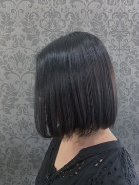 ヘアーメイク オズ(HAIR MAKE Oz) 切りっぱなし風ボブ