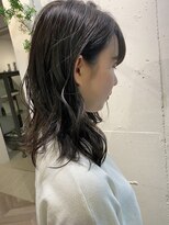 エル(EL by green)&nbsp;ミディアムスタイルXブラックアッシュ系カラー