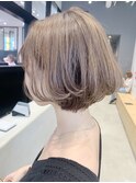 ショートグレージュ_外ハネボブアッシュブラウン_ba278592