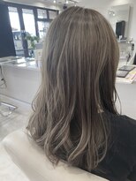 ヴァルーズ(VAREUSE)&nbsp;外国人風　透明感カラー