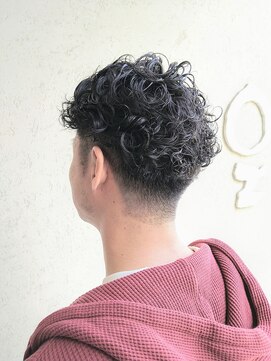 クラブ ヘアー オズ 南茨木店(CLUB HAIR OZ) ツーブロックパーマ