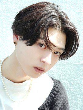 リップス 表参道店(LIPPS) 前下がりセンターパート【さら髪ナチュラショート】