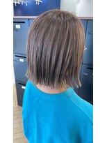 ユニ バイ マグ 長野店(Uni.by Mag)&nbsp;20代30代40代大人可愛いアッシュグレージュダブルカラー美肌