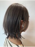 大人かわいいミディアムボブハイライトカラー脱白髪染め