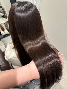 ロウ ジャム 横浜(ROW/JAM) ワンレンボブ前下がりショート内巻きワンカール鎖骨ミディアム