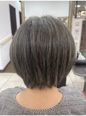 ショートボブ
