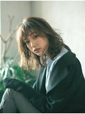 【emu井上信洋】エアリーウェーブに透明感ベージュ【エミュ】