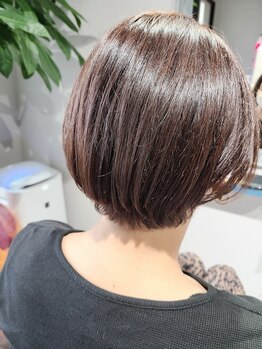 ピース(Peace)の写真/今話題のオイルカラー☆大人女性にも人気のiNo.1Aカラーで、髪と頭皮への負担を最小限に抑え、艶めく髪に♪