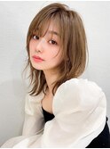 2wayバングでイメチェン！顔まわりレイヤーくびれヘアが人気