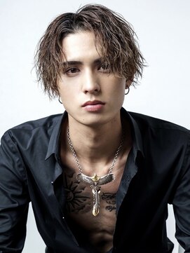 ゴート(GOATO) 色気センターパート　ツイストスパイラル　鹿児島パーマ