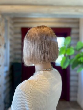 クレエ ヘアー デザイン(creer hair design) ハイトーンブリーチダブルカラーホワイトブロンド小顔ボブ