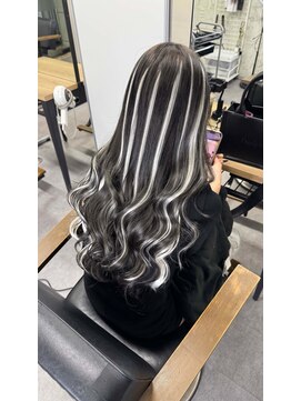 スワイ(SWAY) ブリーチ/髪質改善/エクステ/ダブルカラー/韓国/レイヤー/カラー