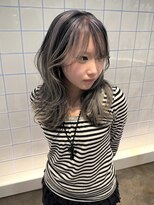 ローエ バイ デコ(Rohe by DECO)&nbsp;【廣川】ローライト/スカンクヘア/mixカラーデザイン/シルバー