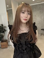 イル(ill)&nbsp;レイヤーカット 顔周りカット ミルクティーベージュ  大須