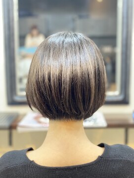 エトネ ヘアーサロン 仙台駅前(eTONe hair salon) 【eTONe】大人かわいい前下がりボブ