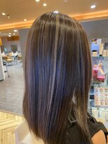 アイコニック 日進梅森台店(ICONIQ)&nbsp;ハッキリめのハイライトスタイル