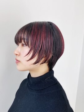 ゴーズゴードットビー 吉祥寺(go s go .b) ハイライトの映える個性派ミニウルフ【吉祥寺】【イルミナ】