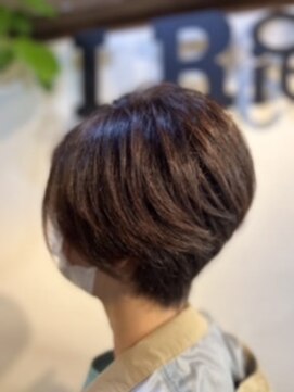 アイリー 青木店(I Rie) 前下がりショート