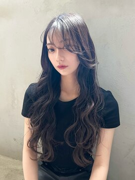 ルアナ(Luana) 顔周りのレイヤー × 大人カラー