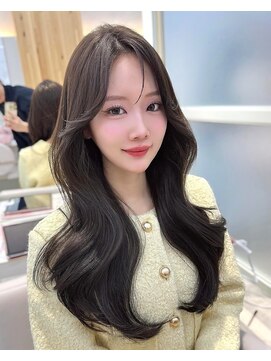 アフロートリノ(AFLOAT Leino) 大人可愛いくびれ韓国レイヤーカット　2waybang顔周りシースルー