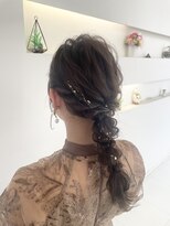 スリーヘアーデザインズ(Three Hair Designs) ふわふわ編み下ろしアレンジ