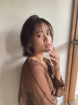 エニー(ennie') 大人可愛いニュアンスボブ