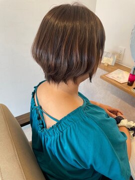 アムアム(amu_amu) 透明感抜群外国人風カラー★カット＋イルミナカラー＋うる艶TR