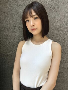 アンバー(Amber) ボブ × ブラウンカラー