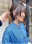 マッシュウルフ　インナー　ハイライトショート可愛い　30代女性