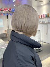 ミルクティーベージュ/ダブルカラー/ブリーチなしダブルカラー/ケアブリーチ/髪質改善/学割U24/原宿/原宿駅