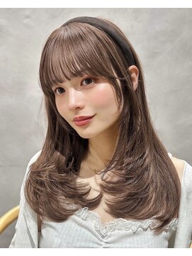 オーラ オモテサンドウ(Aura omotesando) 艶カラー × 似合わせレイヤーカット