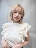ダブルカラー♪外ハネブロンドボブ