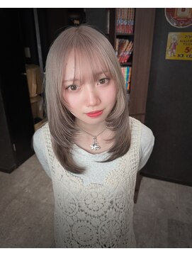 バトー(bAteAu) レイヤーカット、エンドカラー